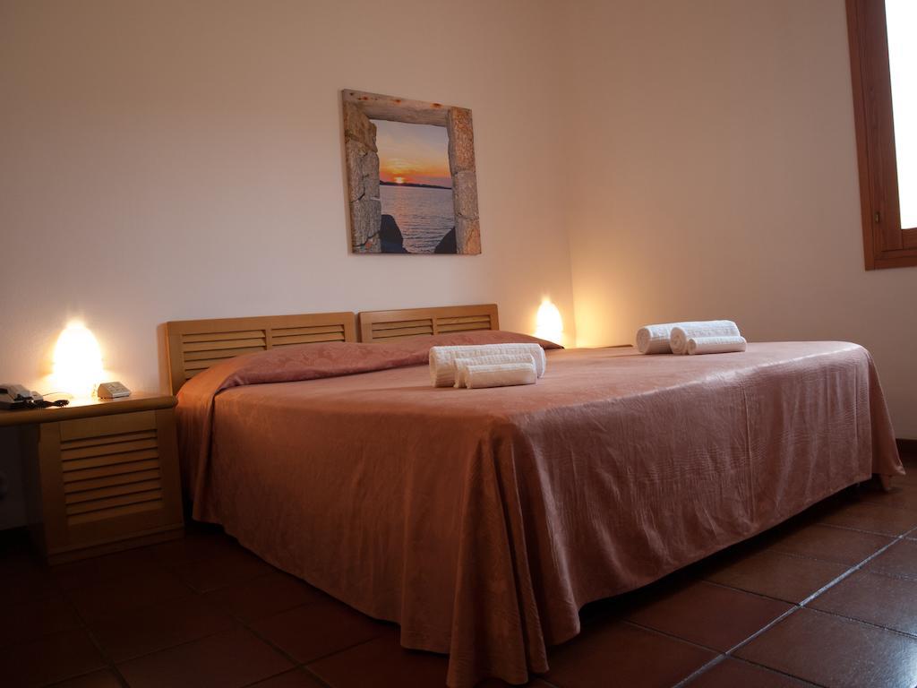 Hotel Garibaldi La Maddalena (Sassari) Quarto foto