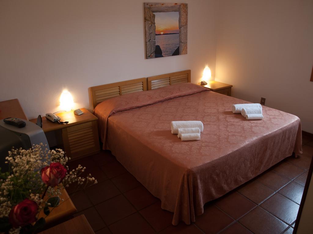 Hotel Garibaldi La Maddalena (Sassari) Quarto foto